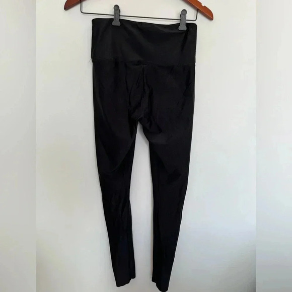 5/20$ Garage Metallic Black High-Waisted Leggings size small - Picture 3 of 7
